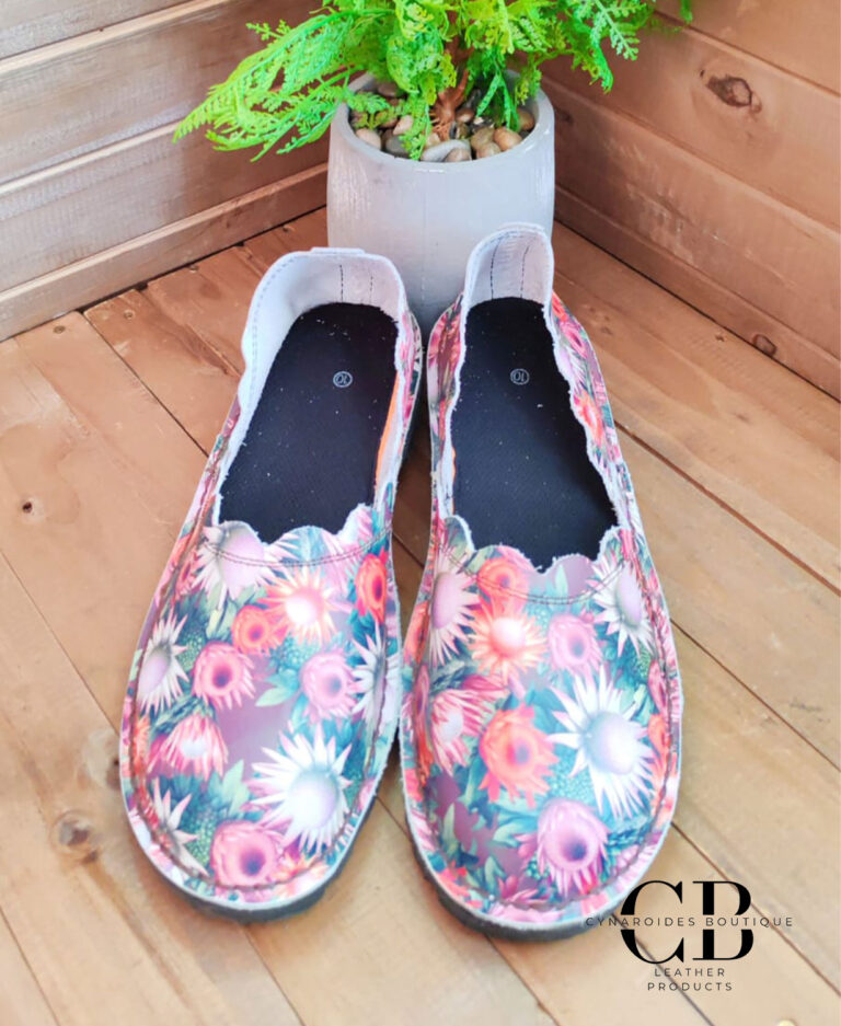 Leather Printed Scallop Slip-on Shoe